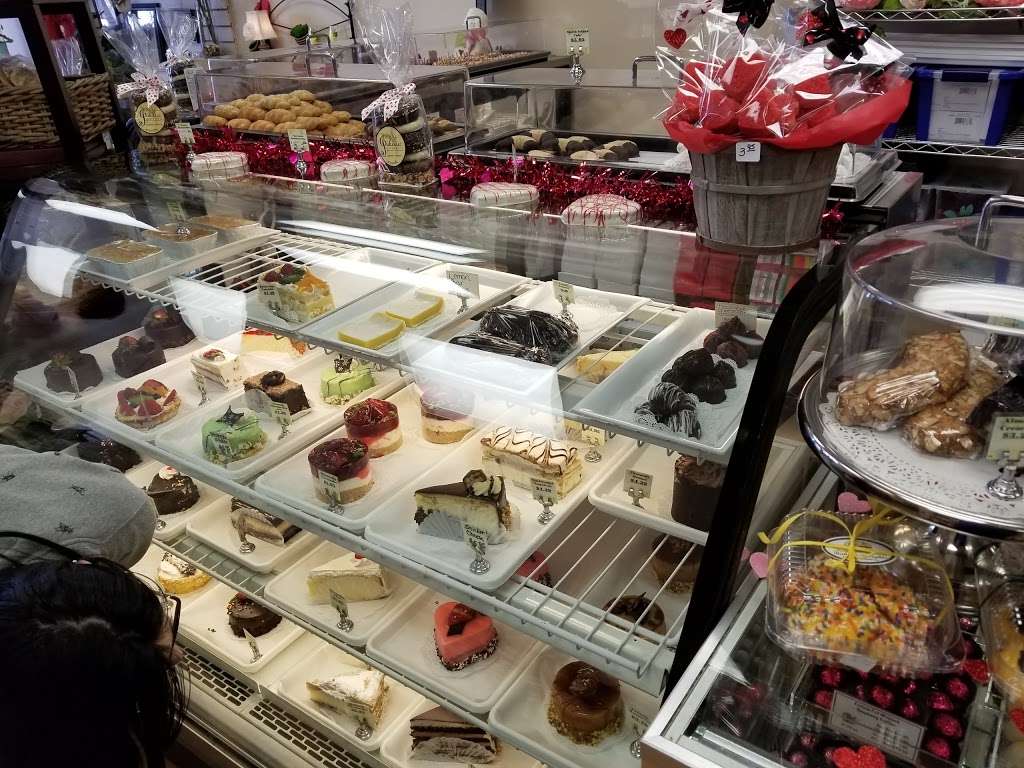 Raimondis Florist | 5725 Richards Valley Rd, Ellicott City, MD 21043, USA | Phone: (410) 730-5885