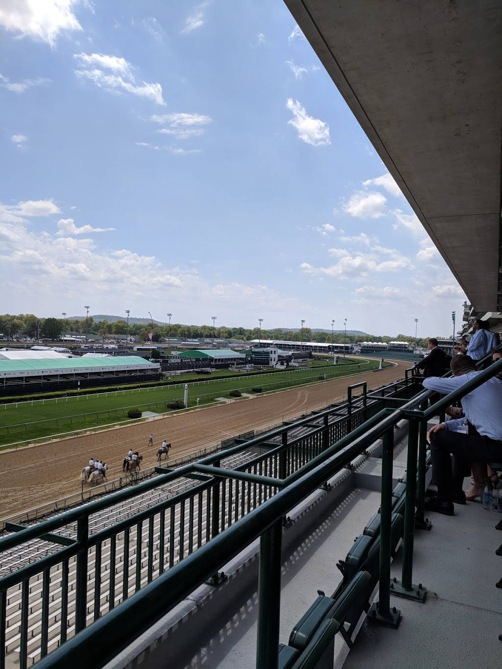 Churchill Downs Starting Gate Suites | 700-600, Central Ave, Louisville, KY 40214, USA | Phone: (502) 636-4400