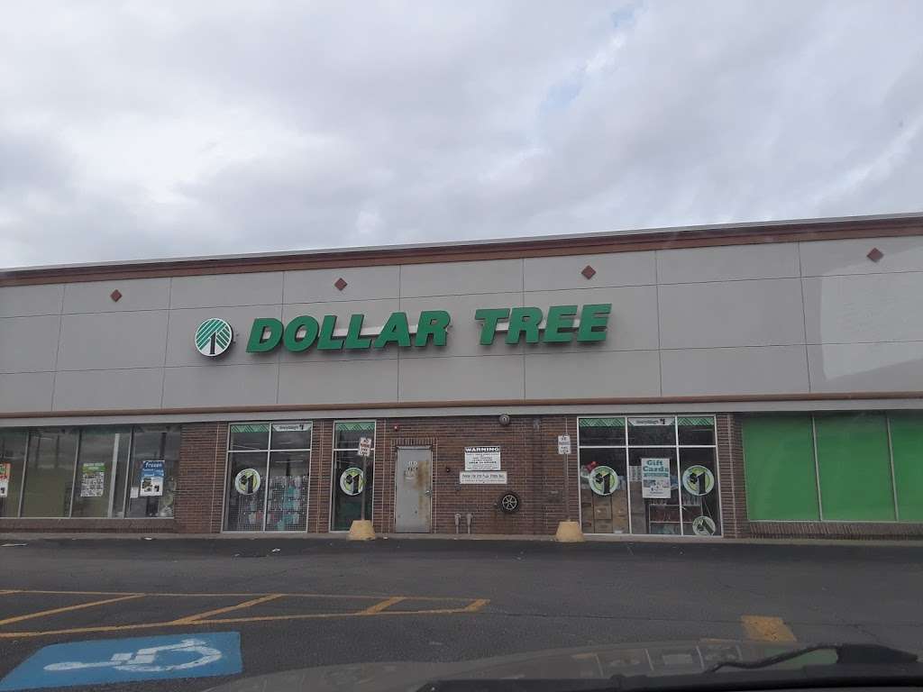 Dollar Tree | 101 Joliet St #900, Dyer, IN 46311 | Phone: (219) 322-6166