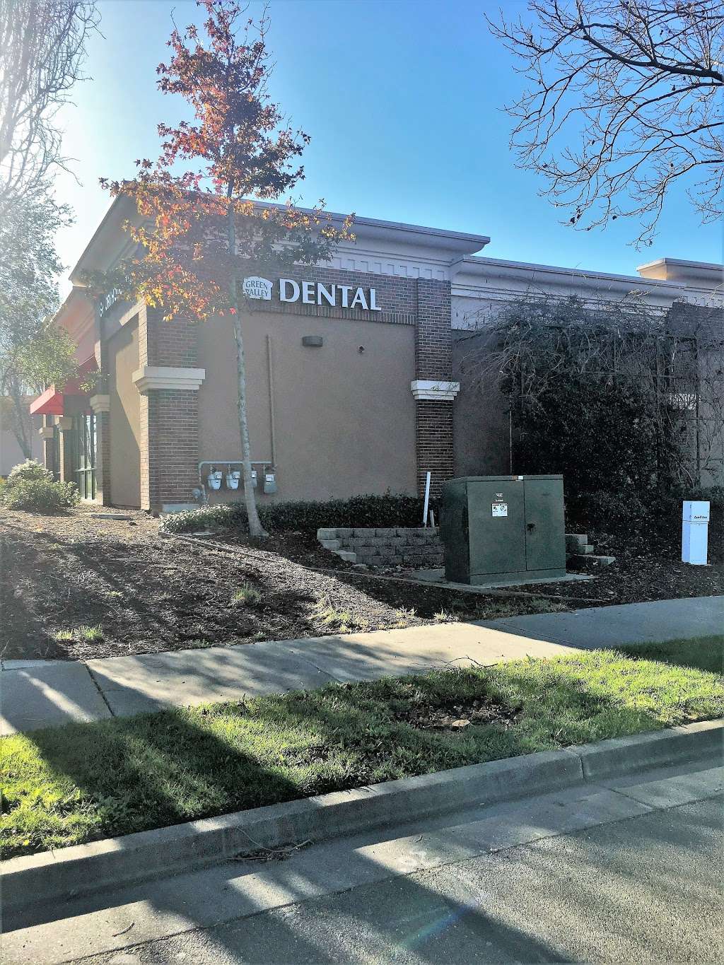 Green Valley Dental | 5041 Business Center Dr #106, Fairfield, CA 94534, USA | Phone: (707) 863-9950