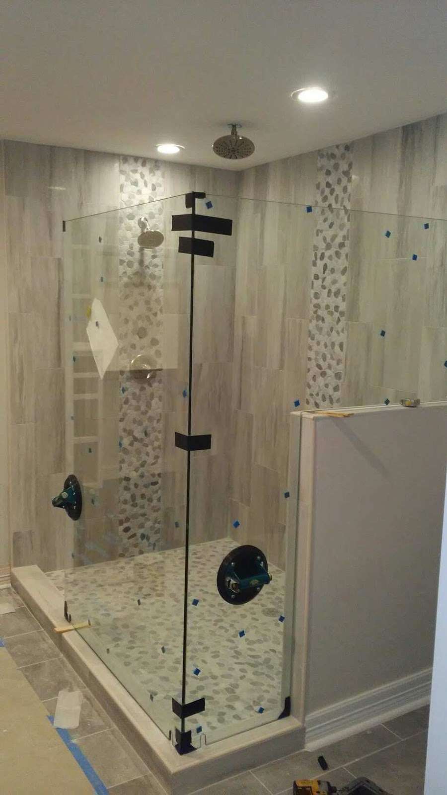 Shower Door King | 7118 Navigation Blvd, Houston, TX 77011, USA | Phone: (713) 923-7350