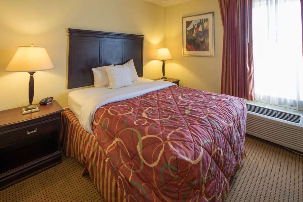 InTown Suites Extended Stay Kannapolis NC | 3200 Cloverleaf Pkwy, Kannapolis, NC 28083, USA | Phone: (866) 338-9536
