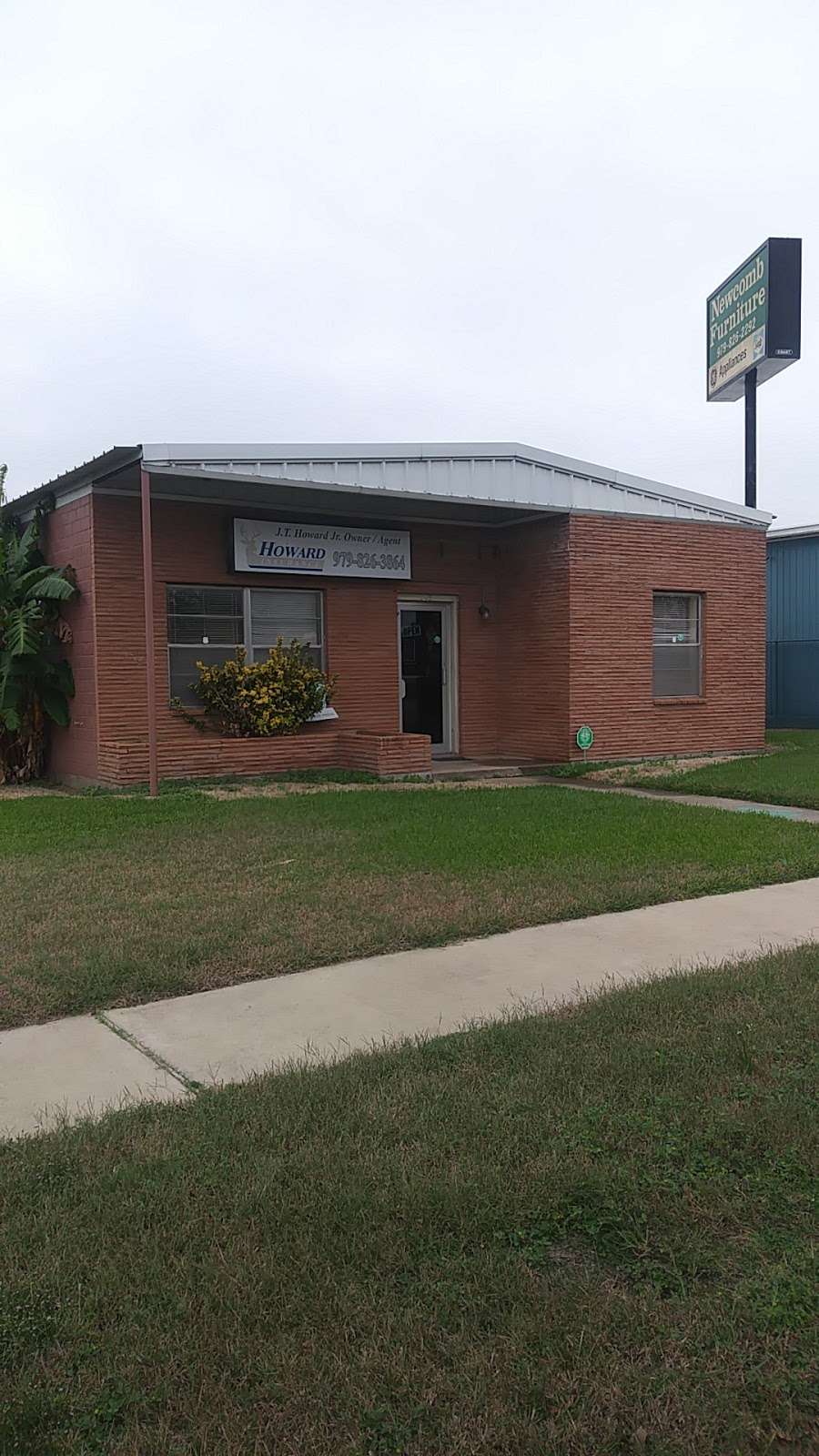 Howard Insurance | 945 12th St, Hempstead, TX 77445 | Phone: (979) 826-3864