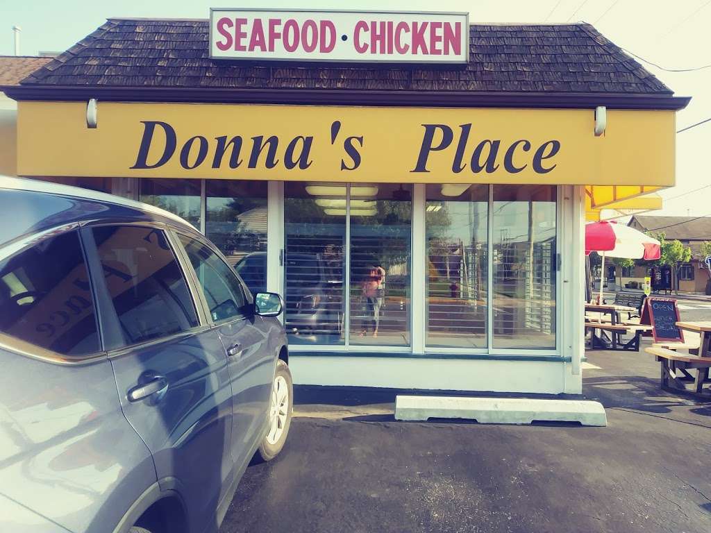 Donnas Place | 10700 3rd Ave, Stone Harbor, NJ 08247 | Phone: (609) 368-7100