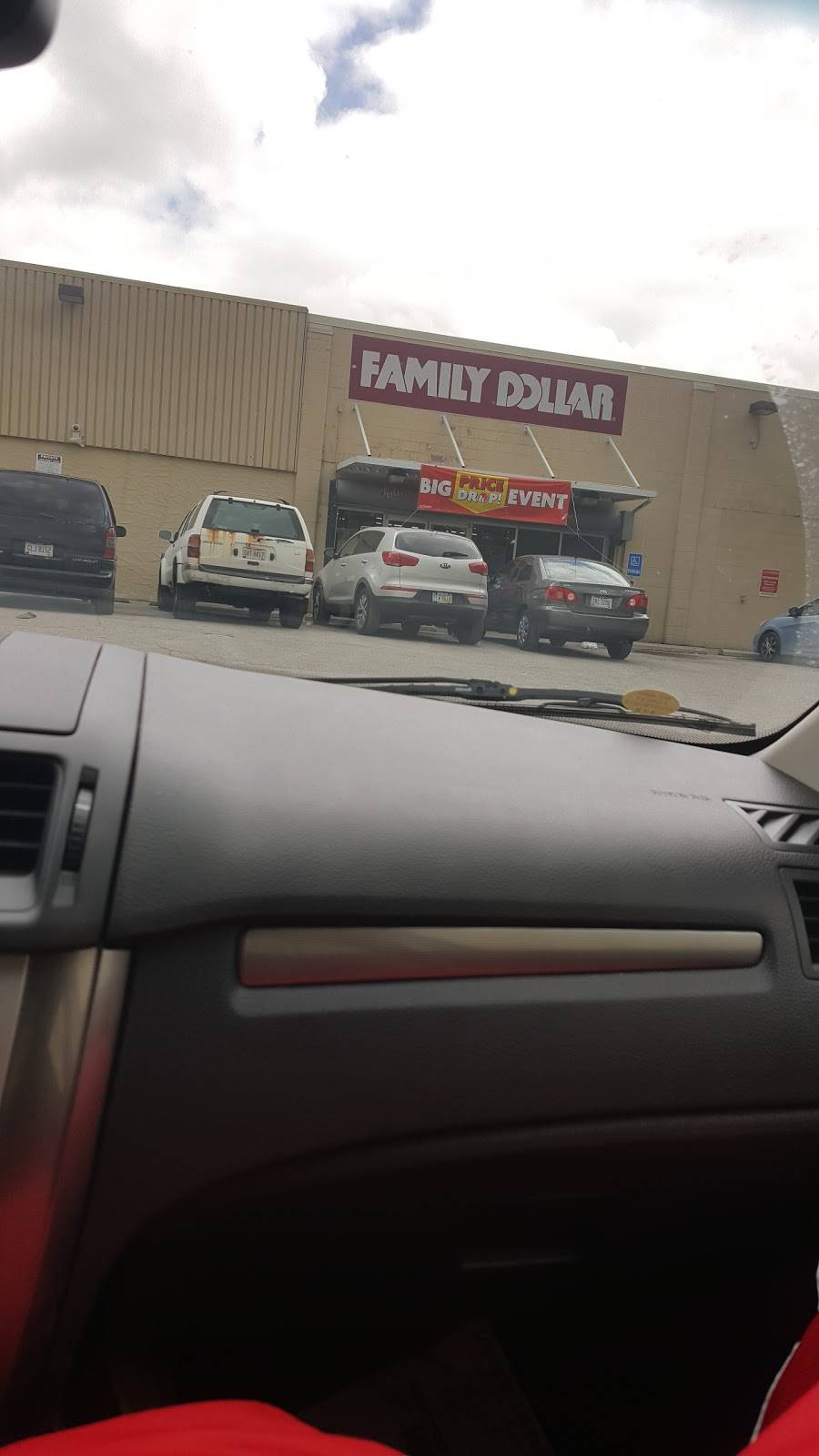 Family Dollar | 4219 Colerain Ave, Cincinnati, OH 45223 | Phone: (513) 541-9929