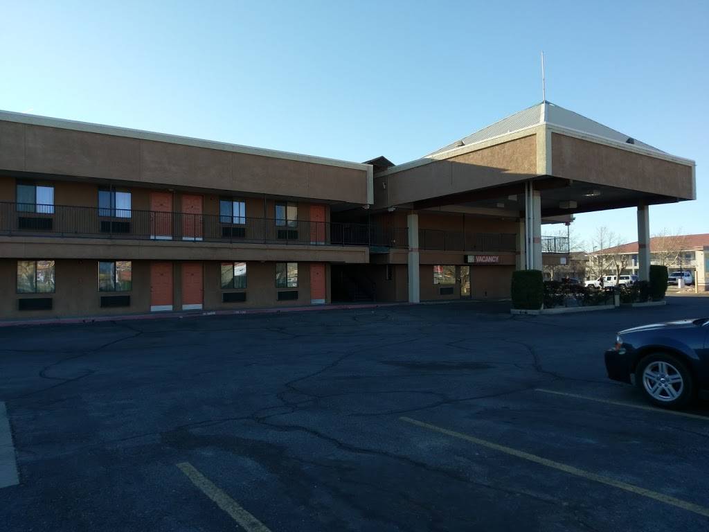 Motel 76 | 6012 Iliff Rd NW, Albuquerque, NM 87121, USA | Phone: (505) 836-3881