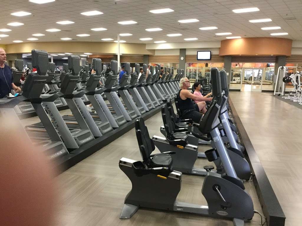 LA Fitness | 18679 Devonshire St, Northridge, CA 91324 | Phone: (818) 832-5496