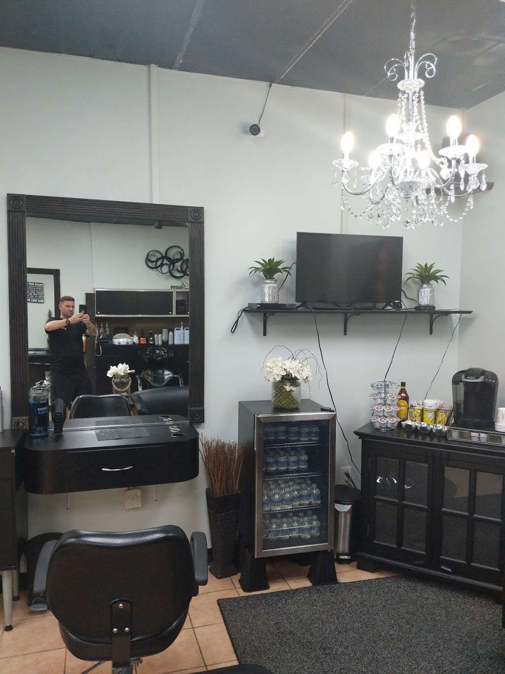 Philys Cuts Beauty Salon & Barbershop | The Brick Mall, 2791 Hooper Ave, Brick, NJ 08723, USA | Phone: (732) 477-4664