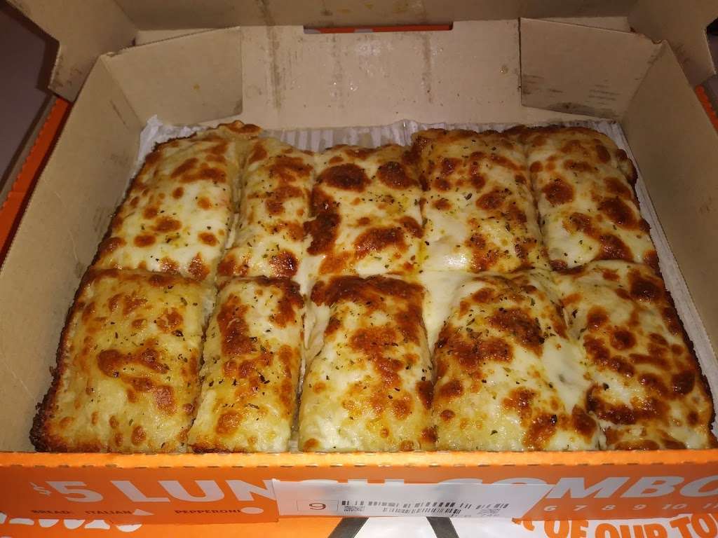 Little Caesars Pizza | 2639 Windmill Pkwy, Henderson, NV 89074, USA | Phone: (702) 263-2200