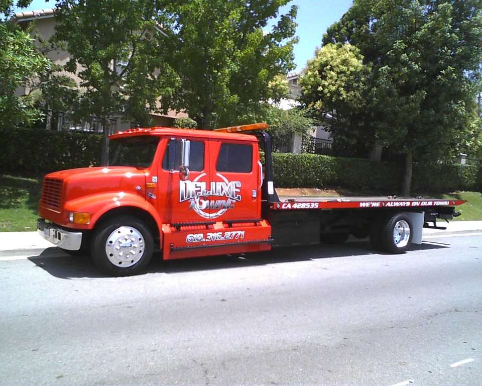 DELUXE TOWING | 12970 I-8BL #36, El Cajon, CA 92021, USA | Phone: (619) 316-2771