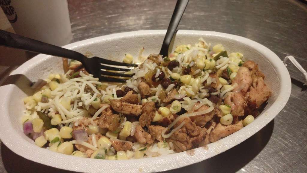 Chipotle Mexican Grill | 1038 S Mill Ave, Tempe, AZ 85281, USA | Phone: (480) 273-8800