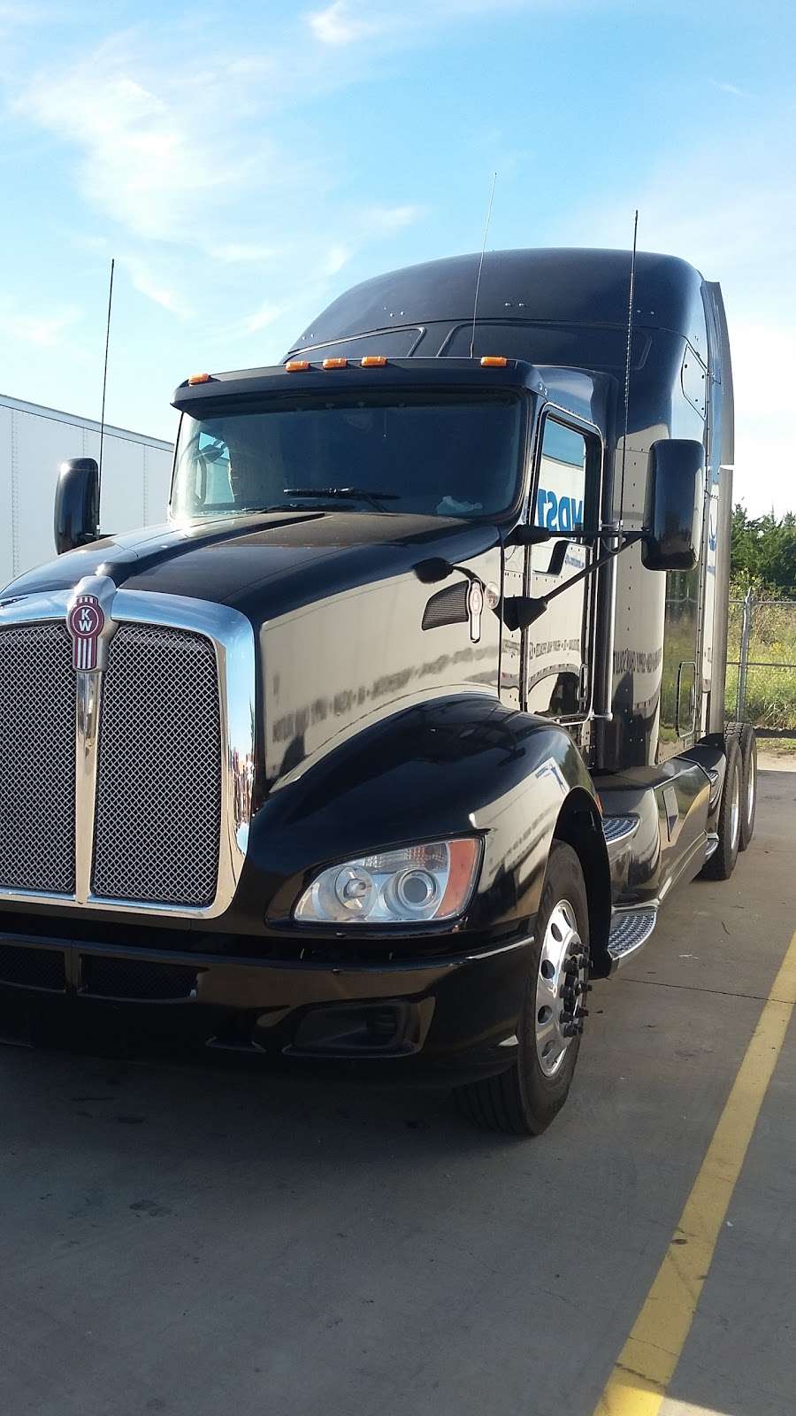 MHC Kenworth - South Dallas | 34661 Lyndon B Johnson Fwy, Dallas, TX 75241, USA | Phone: (972) 225-3600