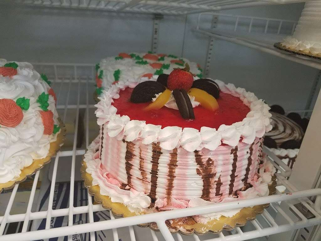 Escalonas bakery | 4220 Slauson Ave, Maywood, CA 90270, USA | Phone: (323) 509-9580