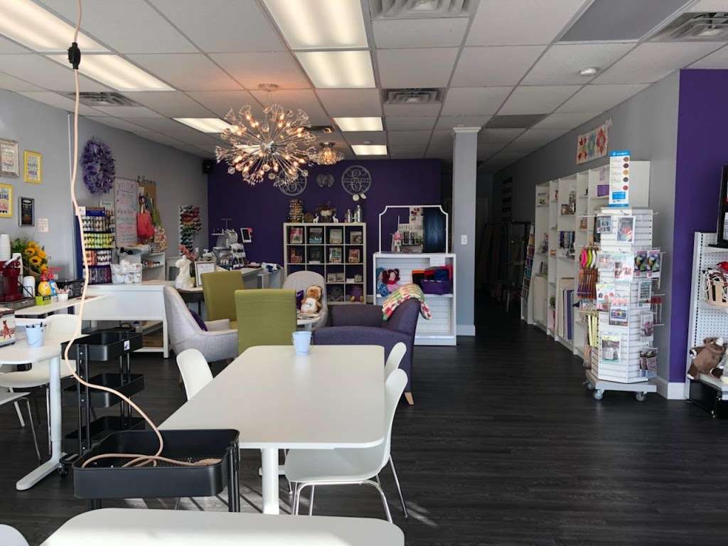 Sparkly Elephant Sewing Lounge | 301 W Edgewood Dr #14, Friendswood, TX 77546 | Phone: (832) 895-9208