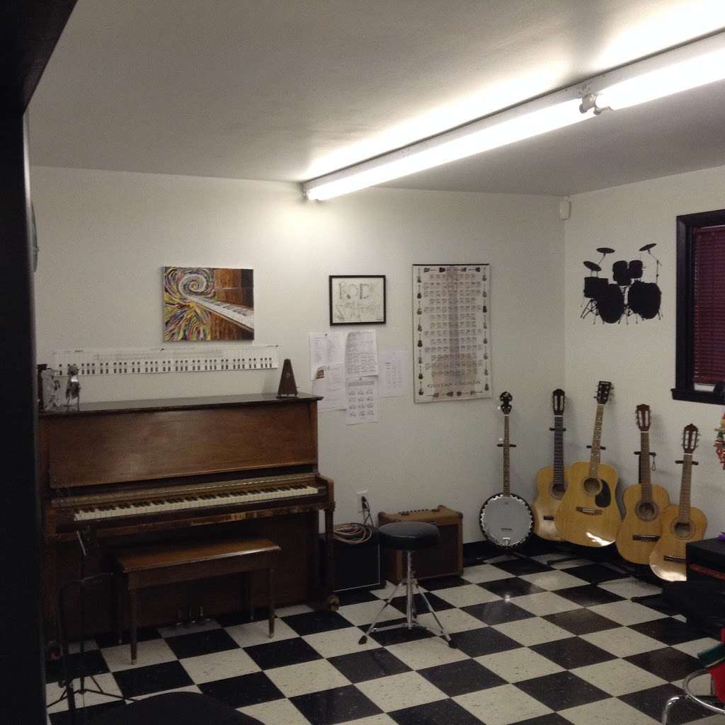 Rock School | 1060 Pottsville Pike, Shoemakersville, PA 19555 | Phone: (610) 562-4488