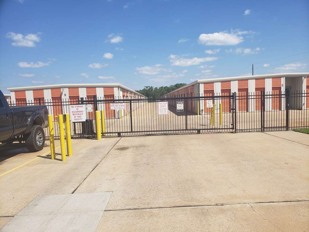 Express Self Storage | 4901 7th St, Bay City, TX 77414 | Phone: (979) 323-0999