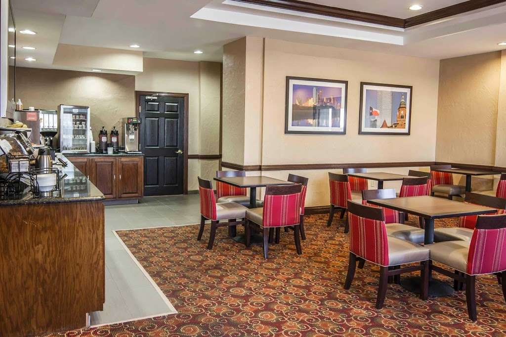 Quality Inn & Suites I-35 E/Walnut Hill | 10835 Composite Dr, Dallas, TX 75220 | Phone: (214) 358-4300