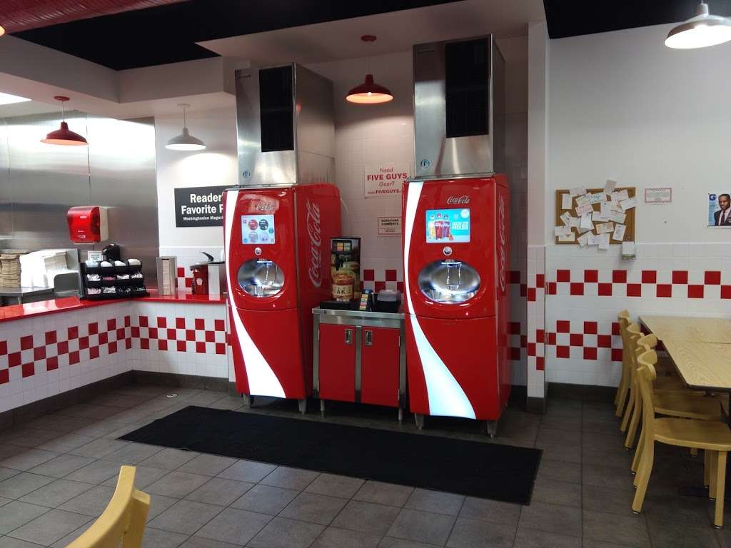 Five Guys | 6441 Lee Hwy, Warrenton, VA 20187, USA | Phone: (540) 878-2065