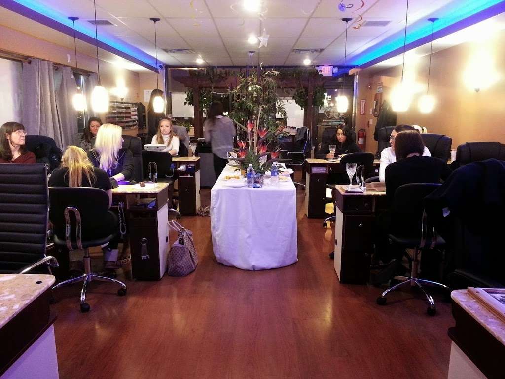 Place 2B Relaxation Nails & Spa | 333 Main St, Saugus, MA 01906, USA | Phone: (781) 558-2946