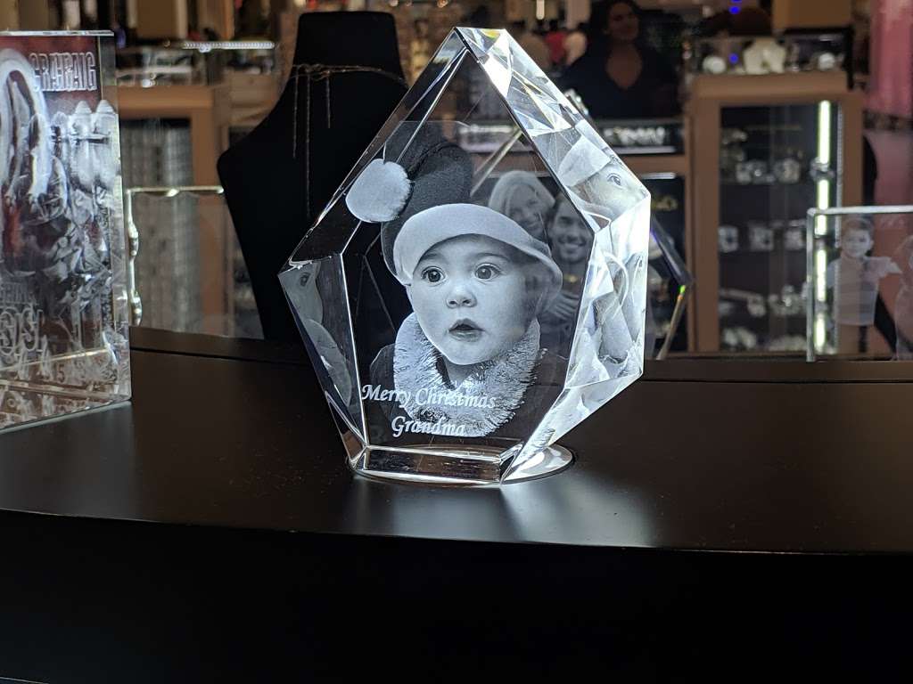 3D innovation - Customized & Personalized Gifts, Memorials & Awa | 2034 Green Acres Rd W, valley stream, New York, Valley Stream, NY 11581, USA | Phone: (516) 962-7477