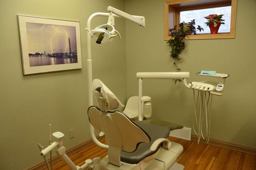 St Francis Dental Center | 3555 S Kinnickinnic Ave, St Francis, WI 53235, USA | Phone: (414) 744-0634