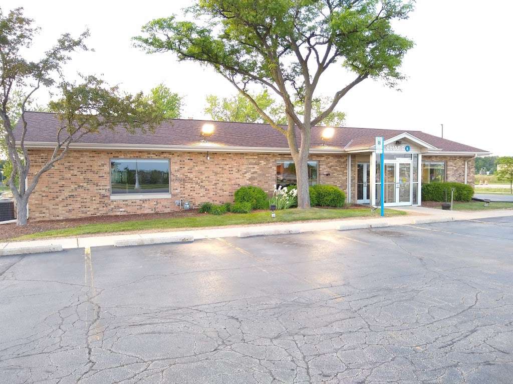 Chase Bank | S69 W15612, Janesville Rd, Muskego, WI 53150, USA | Phone: (262) 679-4002