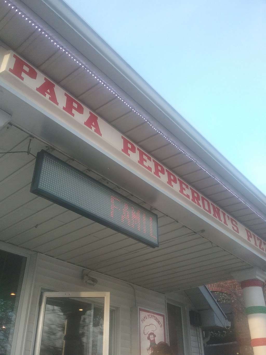 Papa Pepperoni Pizza | 594 Locust St, Middletown, IN 47356, USA | Phone: (765) 354-9880