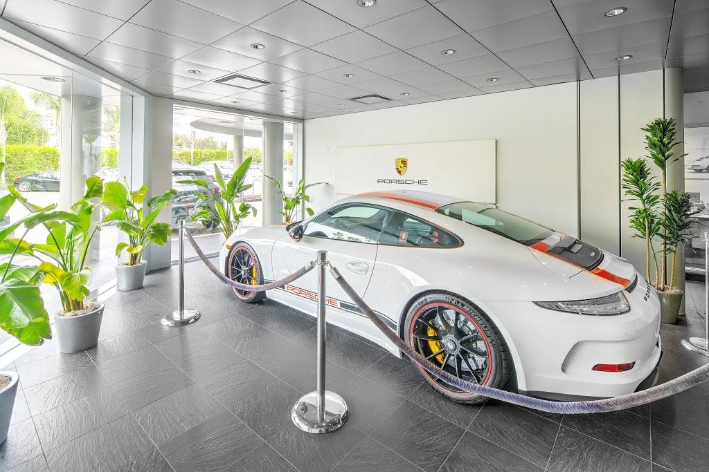 Circle Porsche | 1850 Outer Traffic Cir, Long Beach, CA 90815, USA | Phone: (562) 494-1911