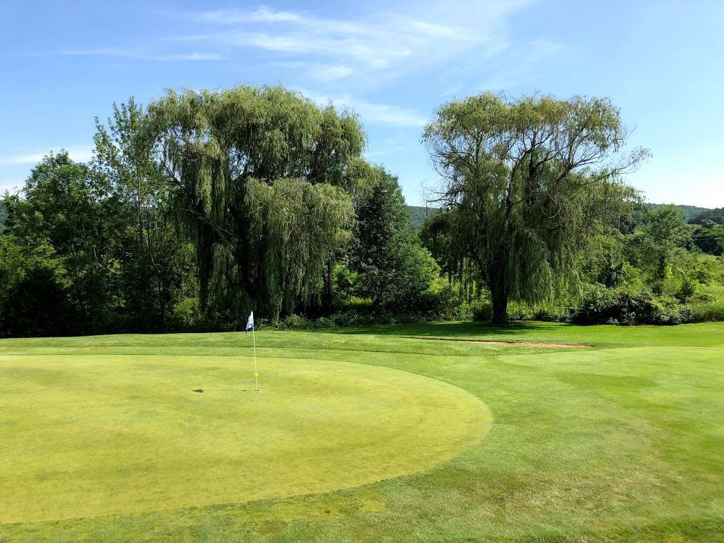 The Bridges Golf Club, Guest Quarters, & Green Horizon Grill | 6729 York Rd, Abbottstown, PA 17301 | Phone: (717) 624-9551