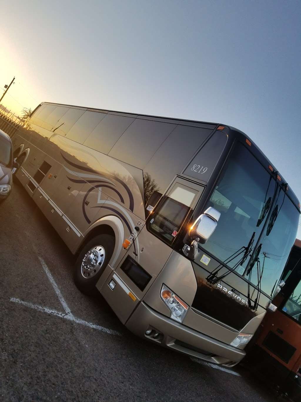 American Explorer Motorcoach | 1701 E Elwood St, Phoenix, AZ 85040 | Phone: (480) 558-0606