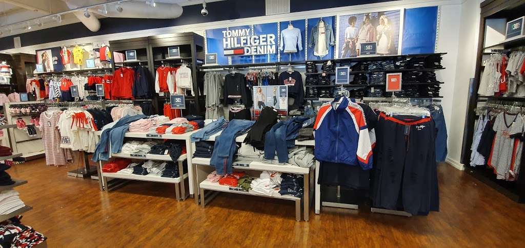 Tommy Hilfiger | 292 Nut Tree Rd, Vacaville, CA 95688, USA | Phone: (707) 446-1843