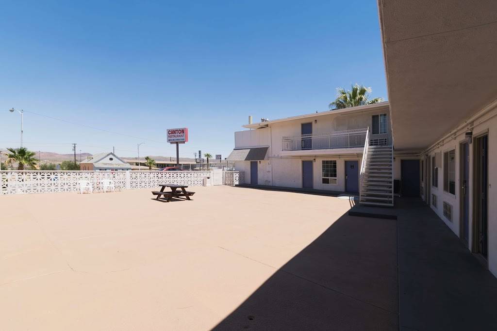 Motel 6 Barstow, CA - Route 66 | 1350 Main St, Barstow, CA 92311, USA | Phone: (760) 256-8921