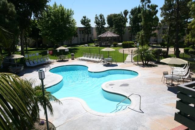 Brookside Apartments | 5600 Orangethorpe Ave, La Palma, CA 90623, USA | Phone: (714) 523-1105