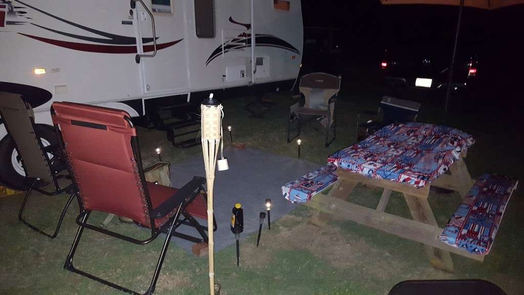 Lazy D&D RV Resort | 681 State Hwy 87, Port Bolivar, TX 77650 | Phone: (409) 684-1900