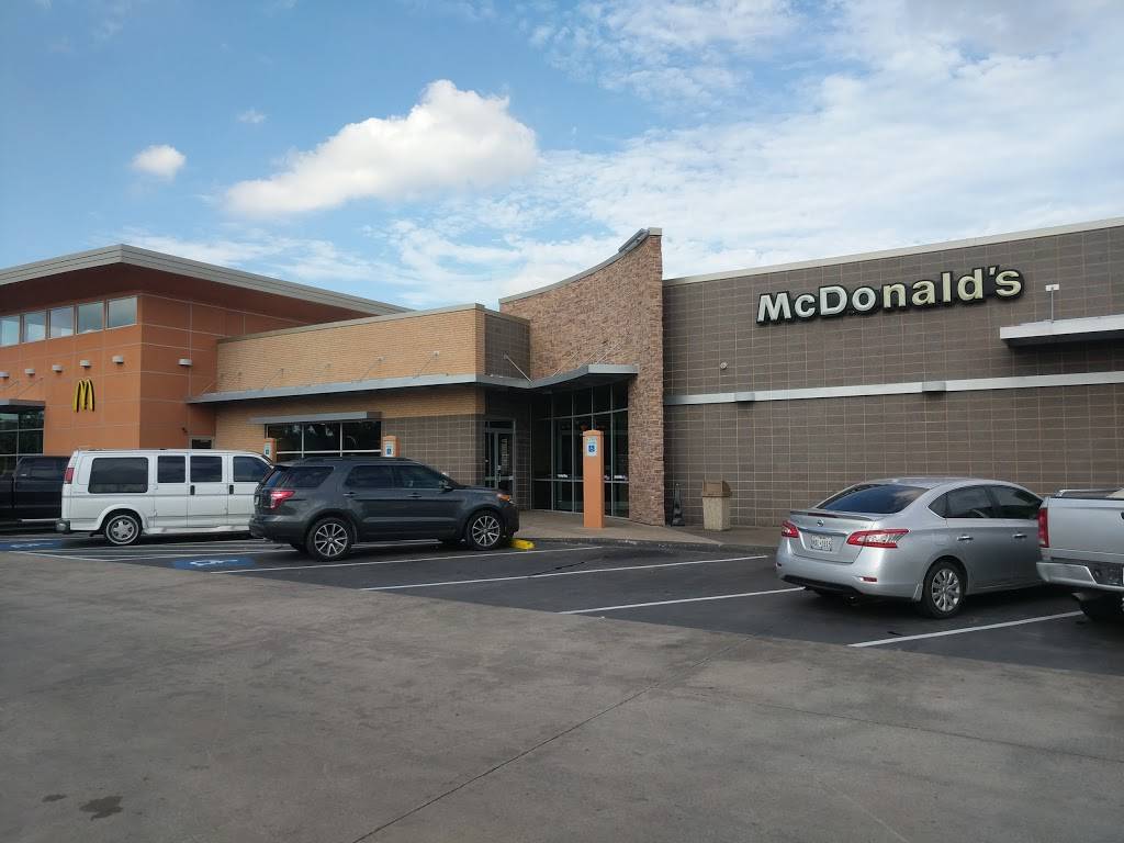 McDonalds | 302 W Irving Blvd, Irving, TX 75060, USA | Phone: (972) 253-4492