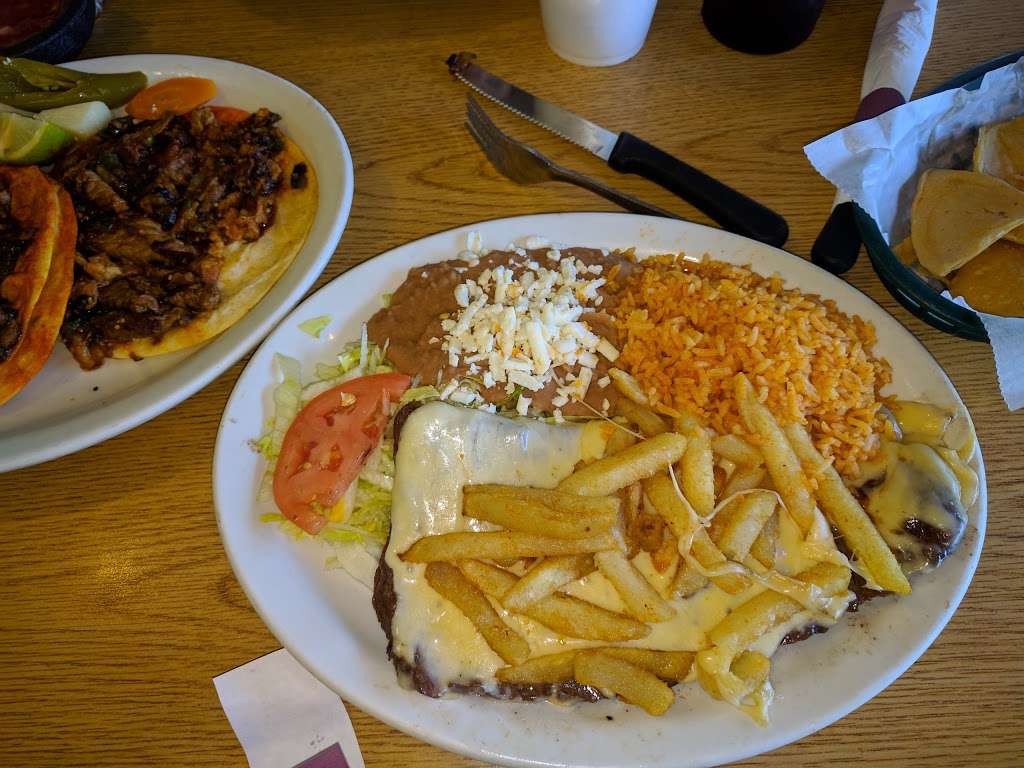 El Cortez Restaurant | 18250 S Cicero Ave, Country Club Hills, IL 60478, USA | Phone: (708) 798-4223