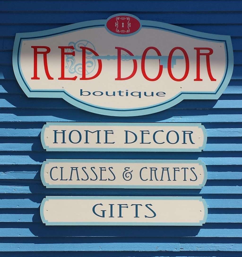 The Red Door Boutique | 16 W Baltimore St, Taneytown, MD 21787, USA | Phone: (443) 331-3933