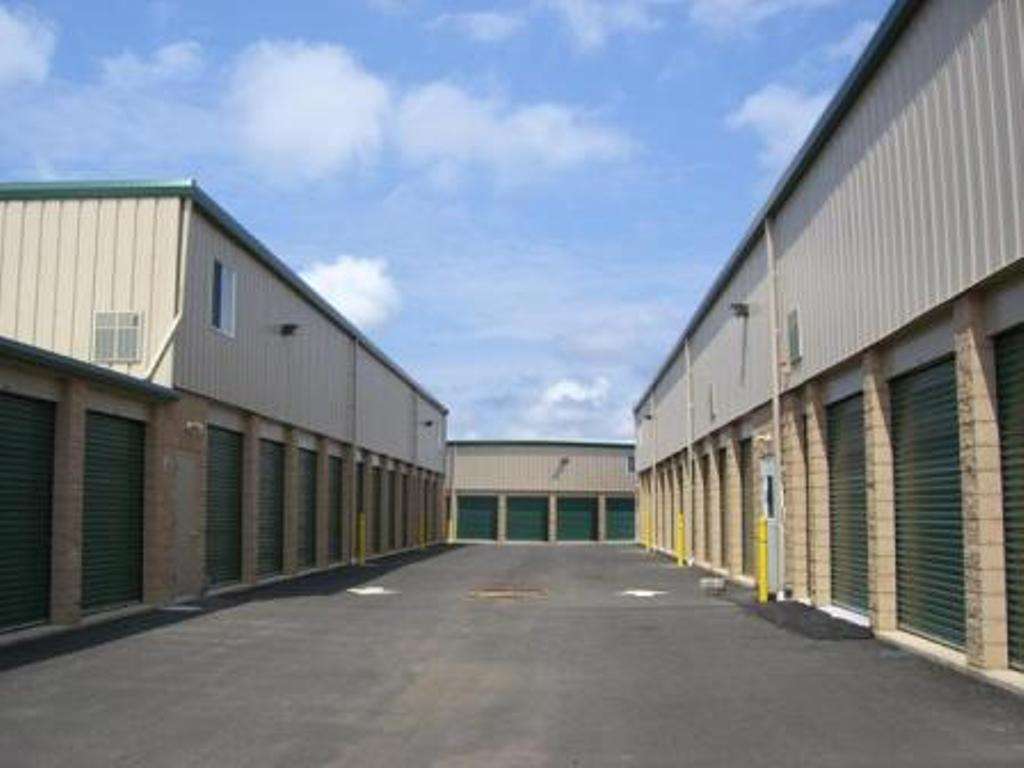 Middlesex Self Storage | 5249 Bordentown Ave, Sayreville, NJ 08872 | Phone: (732) 238-3588