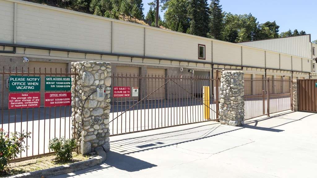 Arrowhead Self Storage | 26677 CA-18, Rimforest, CA 92378, USA | Phone: (909) 337-7807