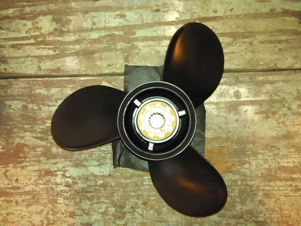 Lake Geneva Propeller | W1125 N Bloomfield Rd, Lake Geneva, WI 53147, USA | Phone: (262) 492-8053