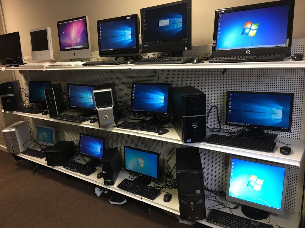 Tech-World Computer Store | 575 Riverside Ave, Medford, MA 02155, USA | Phone: (781) 502-8501