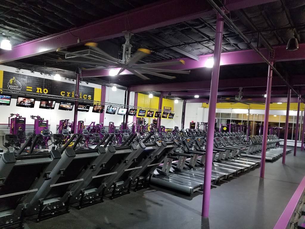 Planet Fitness | 4952 Pennell Rd, Aston, PA 19014, USA | Phone: (610) 485-0800