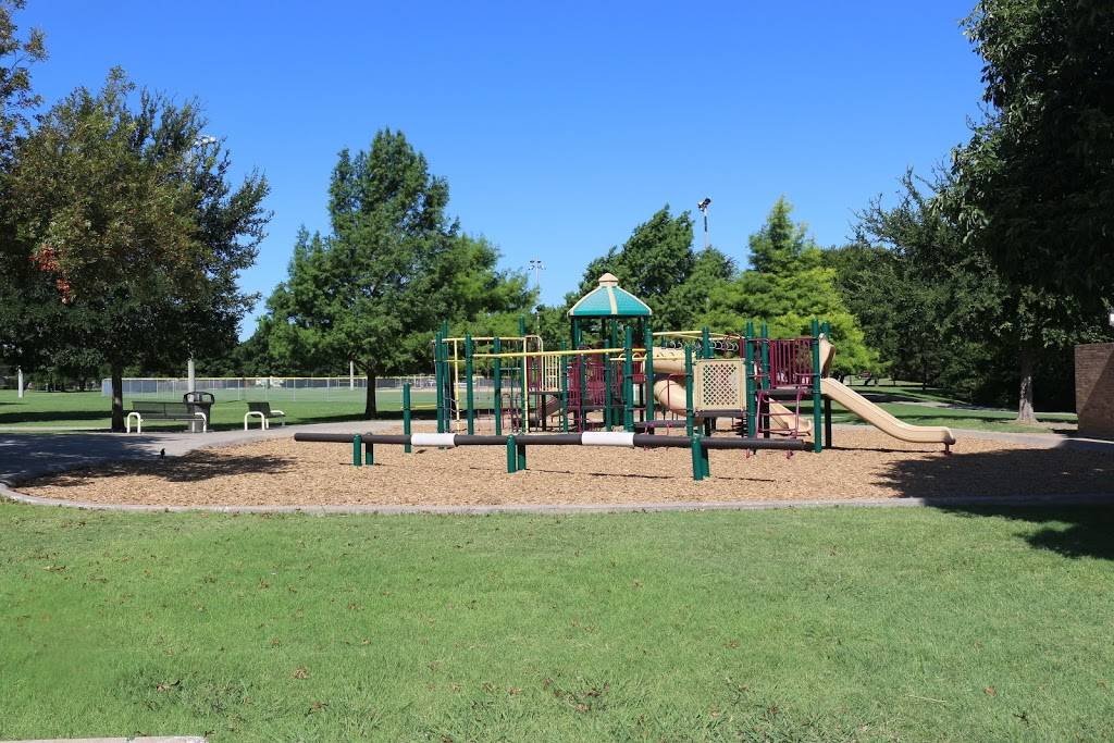 Schell Park | 2305 Laurel Ln, Plano, TX 75074, USA | Phone: (972) 941-7250