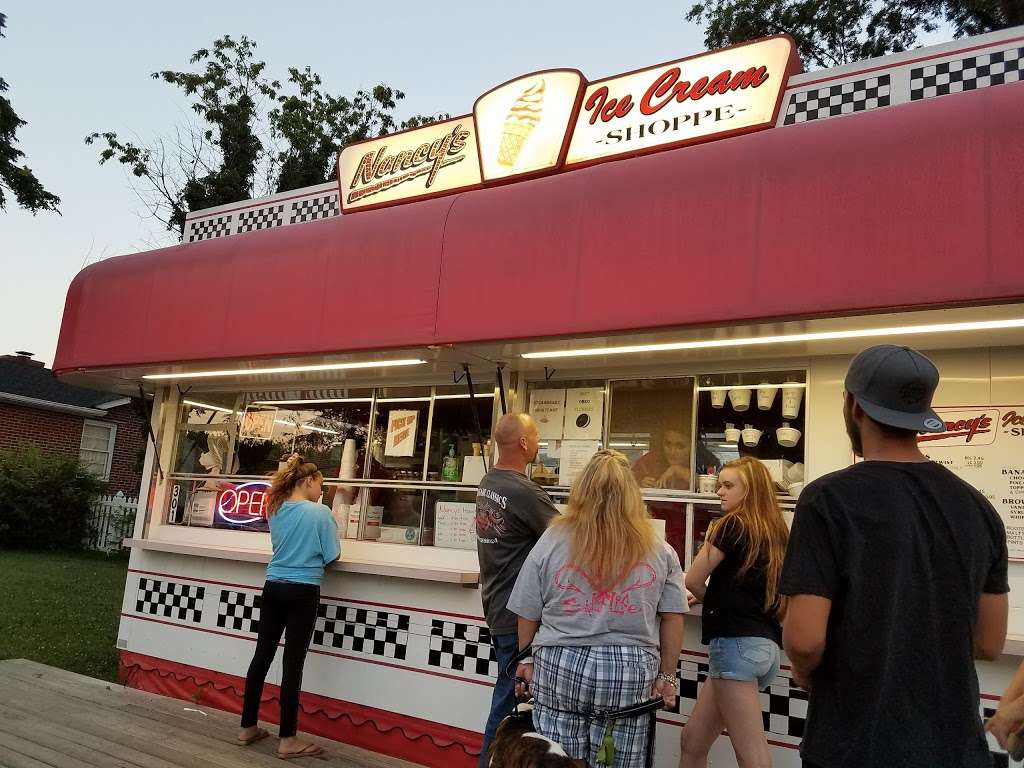 Nancys Ice Cream Shop | 301 Washington Ave, Colonial Beach, VA 22443, USA | Phone: (804) 224-1212