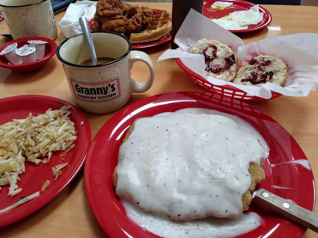 Grannys Country Kitchen - Claremont | 3165 W North Carolina 10, Claremont, NC 28610, USA | Phone: (828) 994-4867