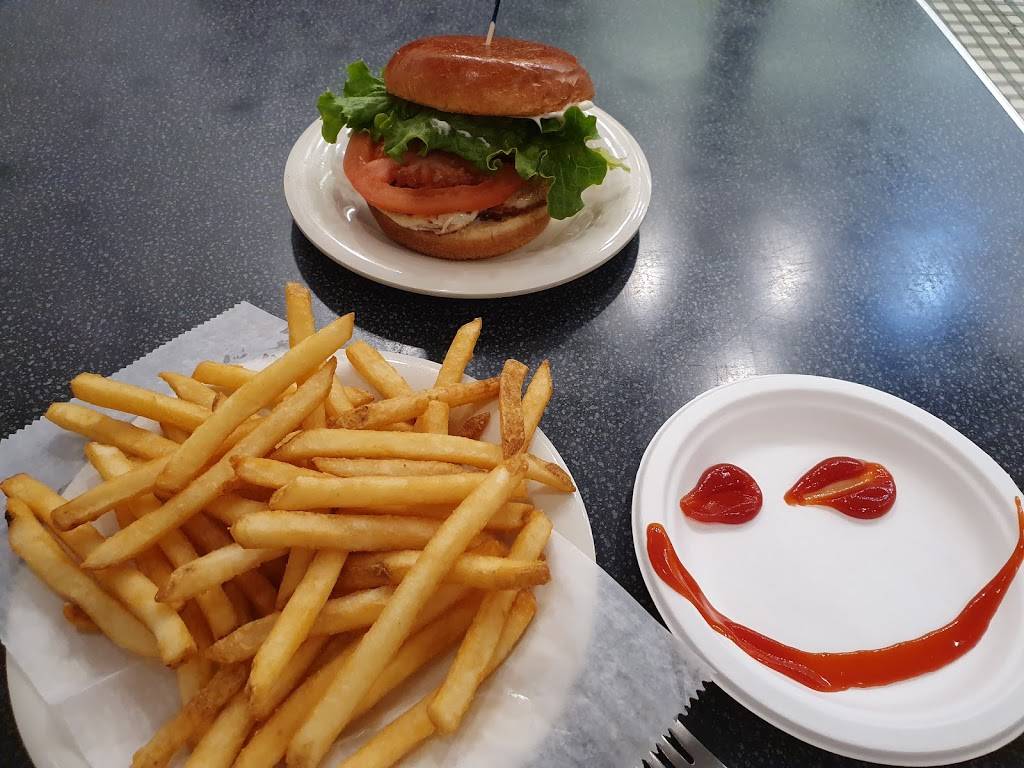 Johnny Rockets | 50 Massachusetts Ave NW, Washington, DC 20001, USA | Phone: (202) 289-6969