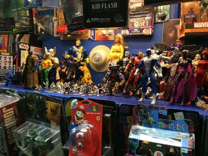 Quake Collectibles West | 823b N Roselle Rd, Roselle, IL 60172, USA | Phone: (847) 874-4859