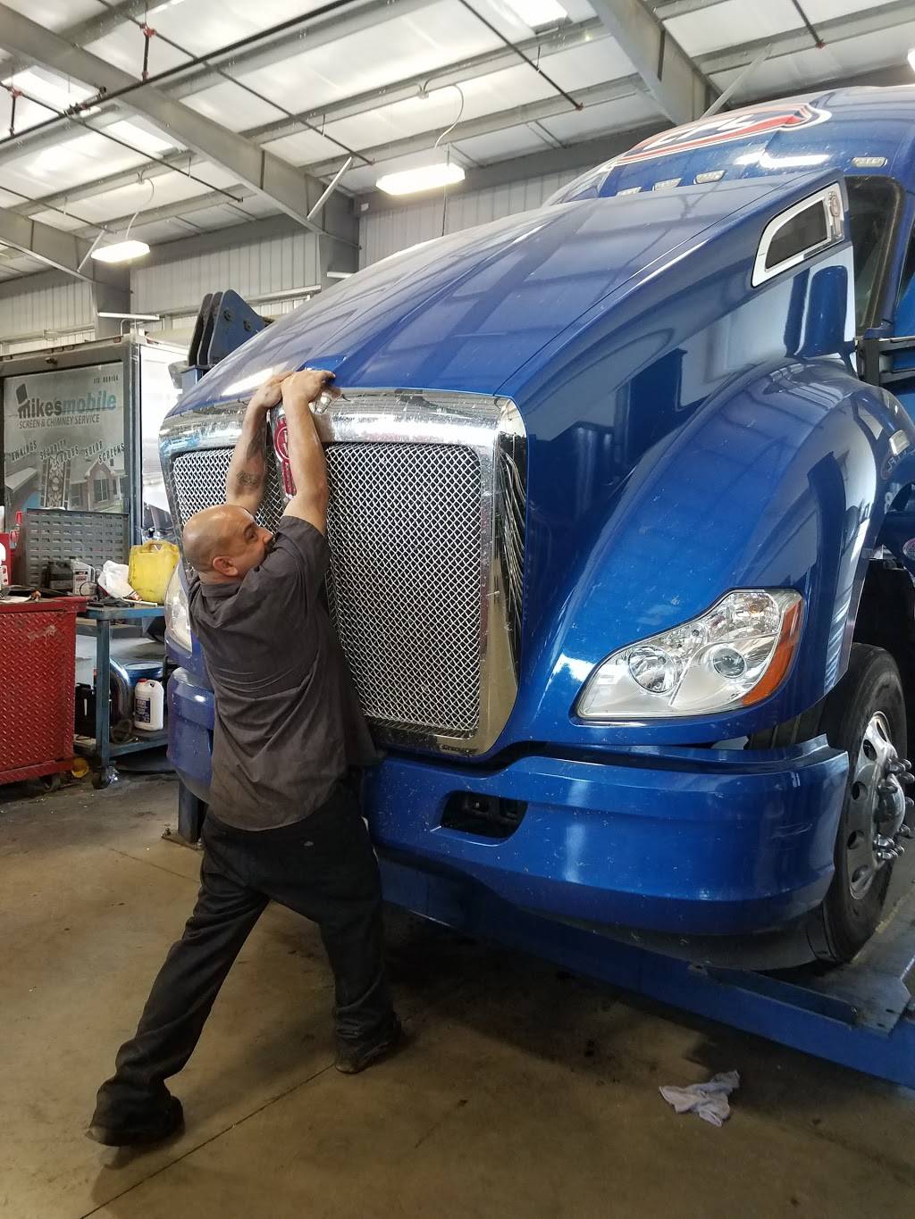 J & E Truck Services & Repair | 1483 W Anderson St, Stockton, CA 95206, USA | Phone: (209) 465-3162