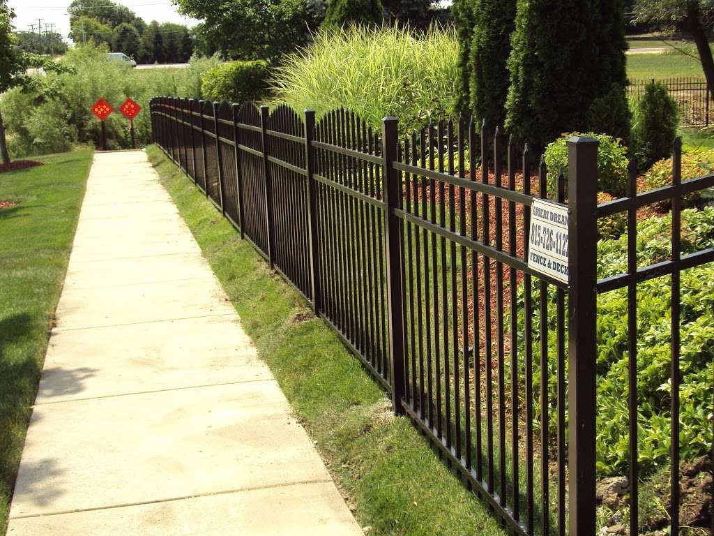 AmeriDream Fence and Deck | 1419 E Cass St, Joliet, IL 60432, USA | Phone: (800) 670-8047