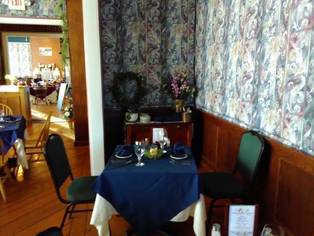 Chantillys Restaurant & Banquet Hall | 15 Berkley Rd, Barnesville, PA 18214, USA | Phone: (570) 467-8080
